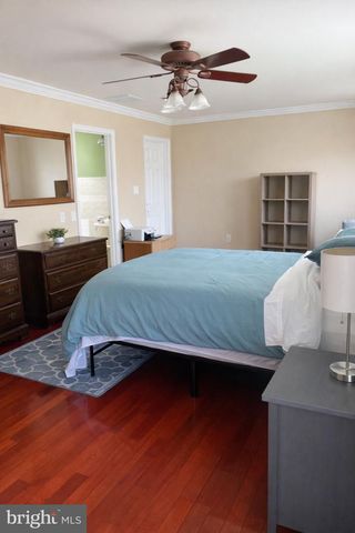 300 BEVERLEY PL, Edgewater, MD 21037