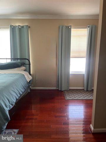 300 BEVERLEY PL, Edgewater, MD 21037