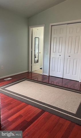300 BEVERLEY PL, Edgewater, MD 21037