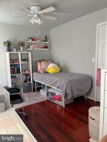 300 BEVERLEY PL, Edgewater, MD 21037