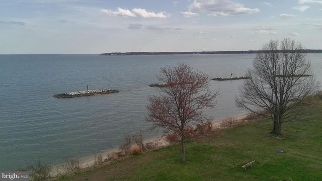 300 BEVERLEY PL, Edgewater, MD 21037