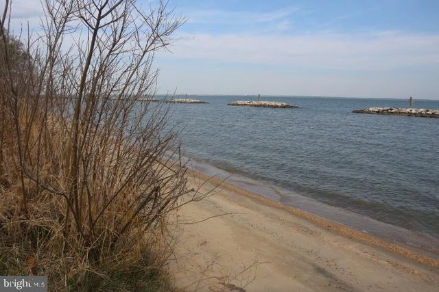 300 BEVERLEY PL, Edgewater, MD 21037