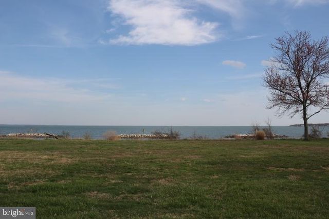 300 BEVERLEY PL, Edgewater, MD 21037