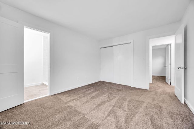 8 Jennings Court, Freehold, NJ 07728