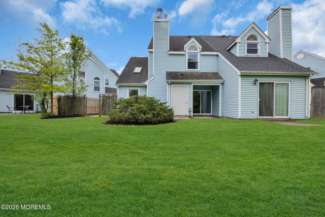 8 Jennings Court, Freehold, NJ 07728