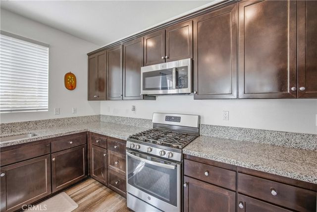 925 Bluebell Way, Beaumont, CA 92223