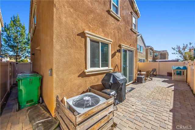 925 Bluebell Way, Beaumont, CA 92223