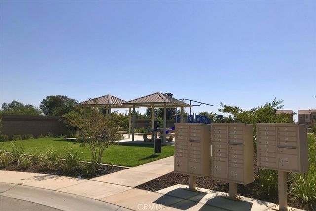 925 Bluebell Way, Beaumont, CA 92223