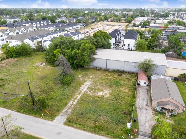 714 Curtin Street, Houston, TX 77018