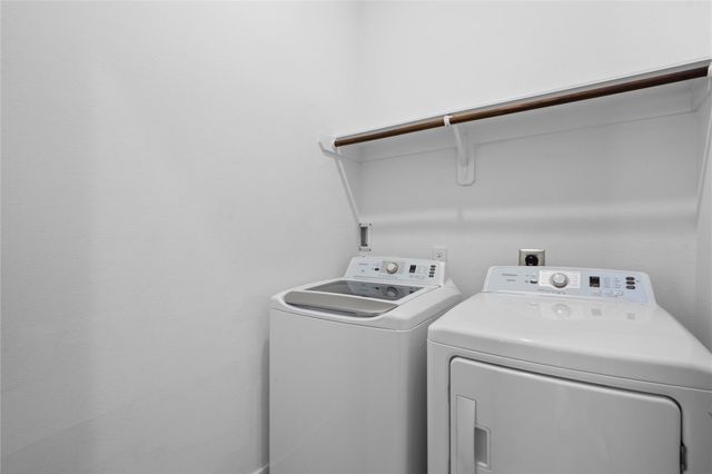 8409 Hempstead Road H, Houston, TX 77008