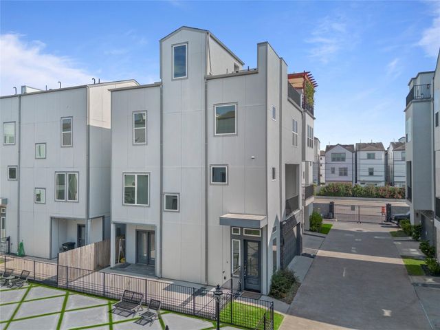 8409 Hempstead Road H, Houston, TX 77008