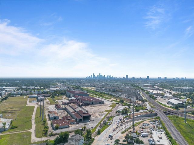 8409 Hempstead Road H, Houston, TX 77008