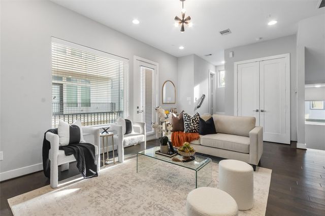 8409 Hempstead Road H, Houston, TX 77008