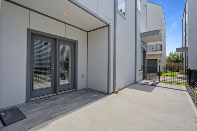 8409 Hempstead Road H, Houston, TX 77008