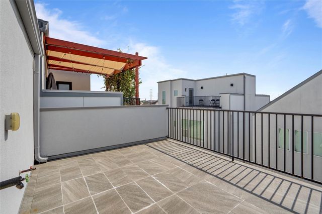 8409 Hempstead Road H, Houston, TX 77008