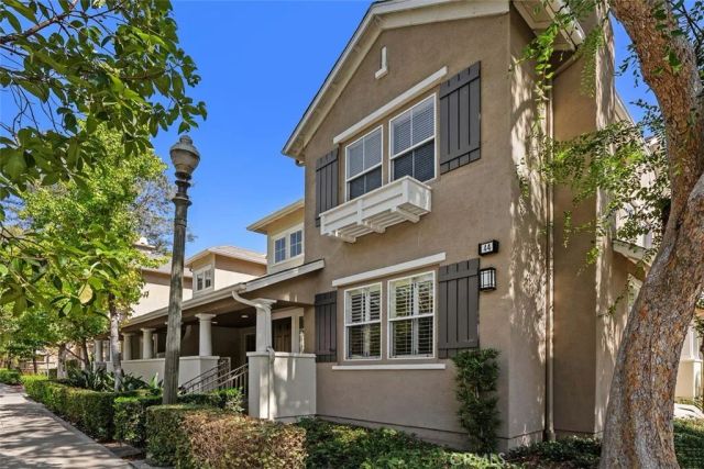 44 Burlingame, Irvine, CA 92602
