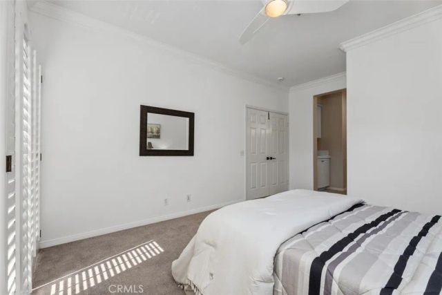 44 Burlingame, Irvine, CA 92602