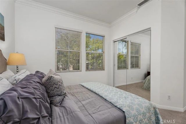 44 Burlingame, Irvine, CA 92602