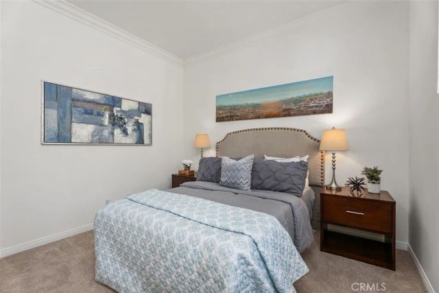 44 Burlingame, Irvine, CA 92602