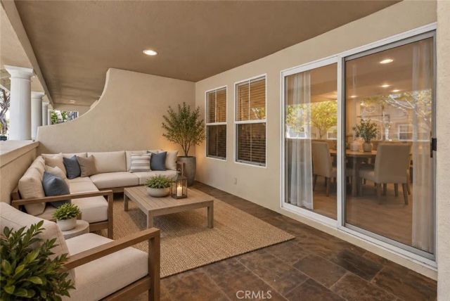 44 Burlingame, Irvine, CA 92602