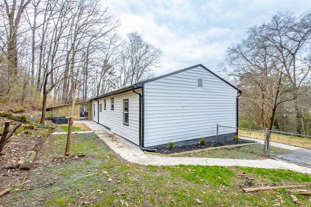 430 Montclair Drive, Rossville, GA 30741