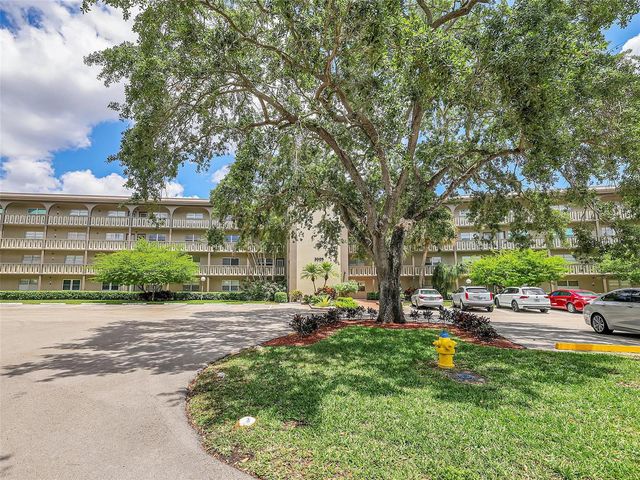 3005 Portofino Isle G4, Coconut Creek, FL 33066