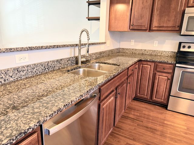 918 Spence Enclave Ct, Nashville, TN 37210