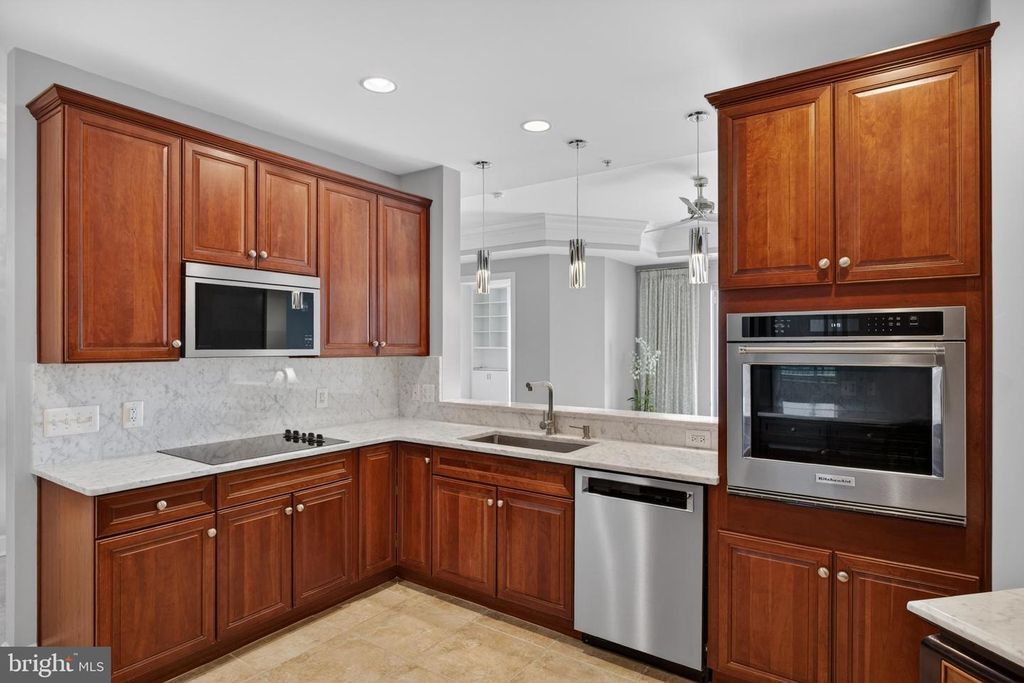 Image 18 of property listing at 1915 TOWNE CENTRE BLVD #1014, Annapolis, MD 21401
