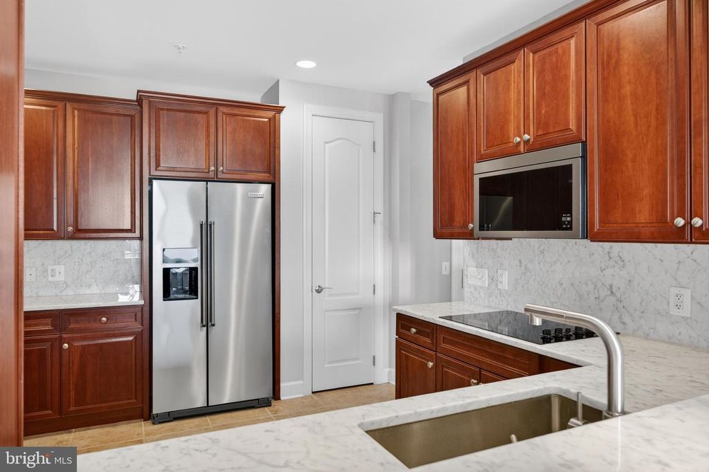 Image 25 of property listing at 1915 TOWNE CENTRE BLVD #1014, Annapolis, MD 21401