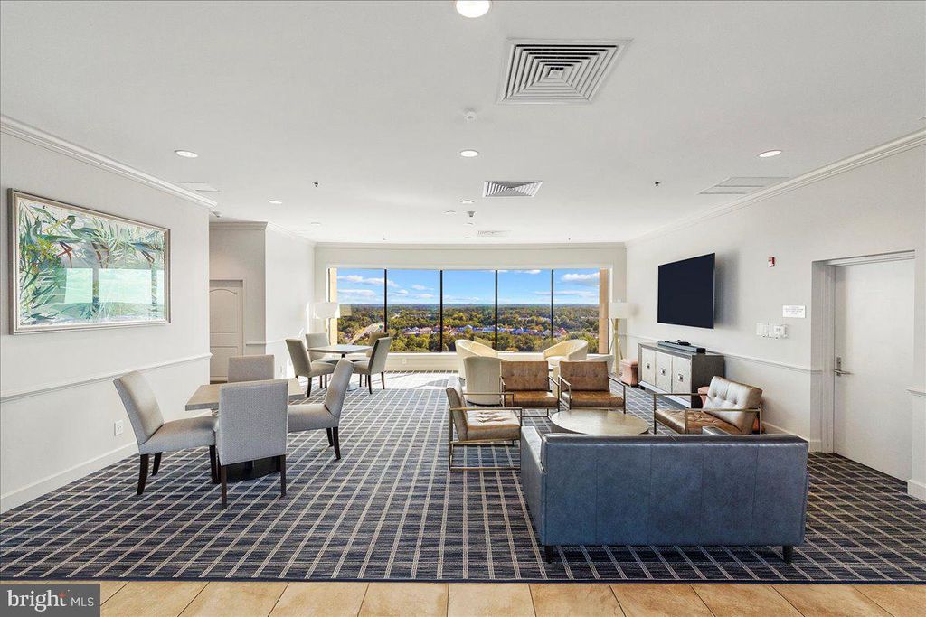 Image 47 of property listing at 1915 TOWNE CENTRE BLVD #1014, Annapolis, MD 21401