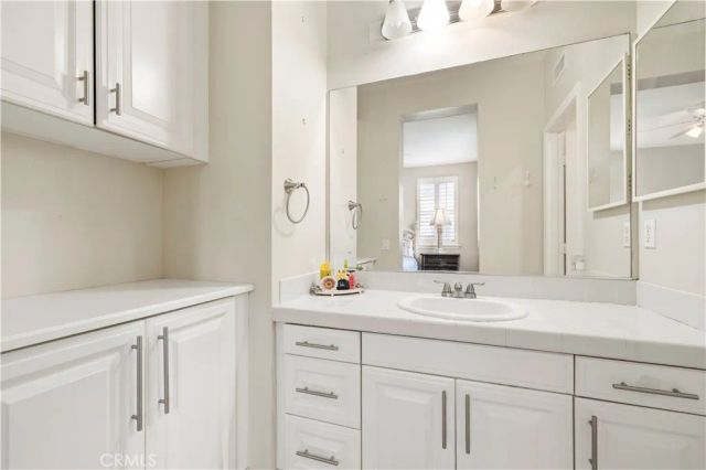 27152 Mariner Way, Valencia, CA 91355