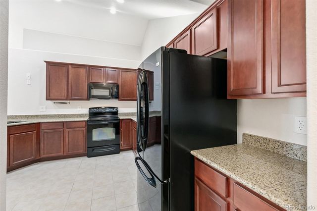 1996 S Espana Court B, Aurora, CO 80013