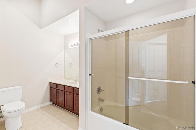 1996 S Espana Court B, Aurora, CO 80013