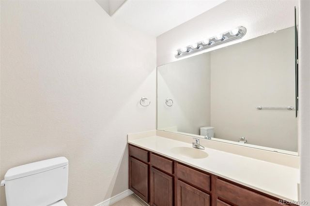 1996 S Espana Court B, Aurora, CO 80013