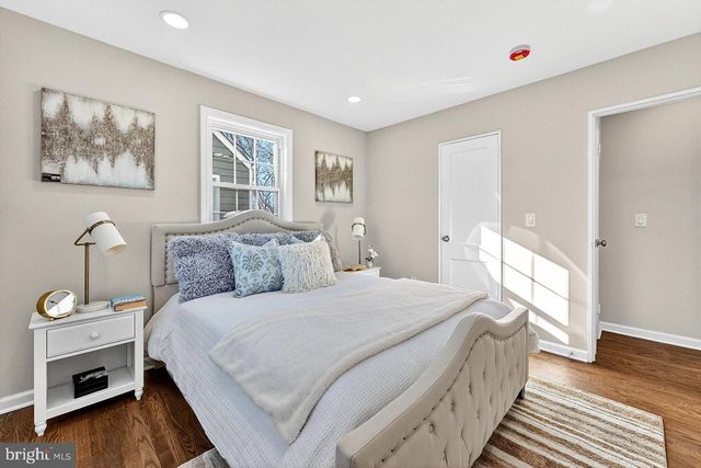 2415 MAPLE AVE, South Plainfield, NJ 07080