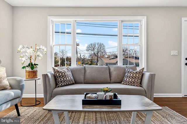 2415 MAPLE AVE, South Plainfield, NJ 07080