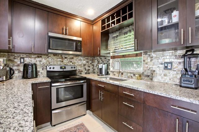 4241 NE 1st Terrace, Pompano Beach, FL 33064