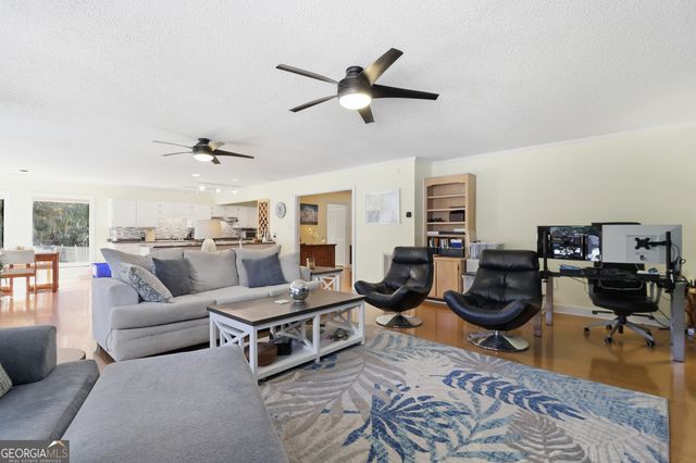 2 Landon Lane, Savannah, GA 31410