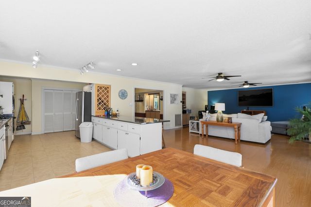 2 Landon Lane, Savannah, GA 31410