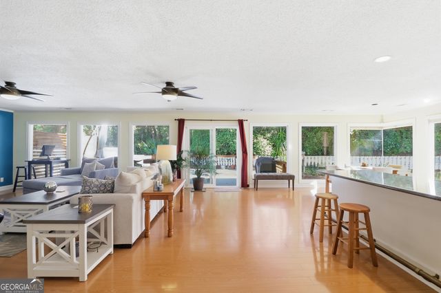 2 Landon Lane, Savannah, GA 31410