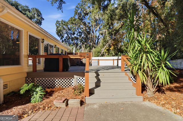 2 Landon Lane, Savannah, GA 31410