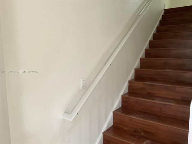 3745 NE 171st St 32, North Miami Beach, FL 33160