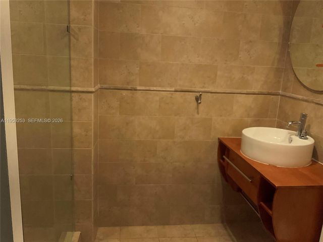 3745 NE 171st St 32, North Miami Beach, FL 33160