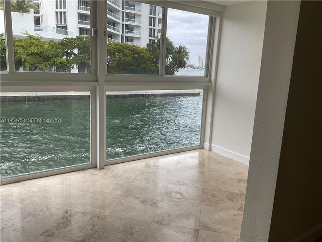 3745 NE 171st St 32, North Miami Beach, FL 33160