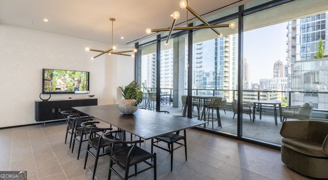 811 Peachtree Street NE 2903, Atlanta, GA 30308