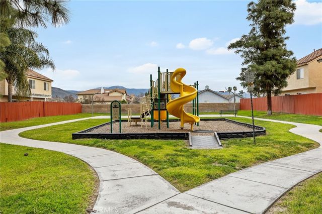 131 Mahogany, San Jacinto, CA 92582