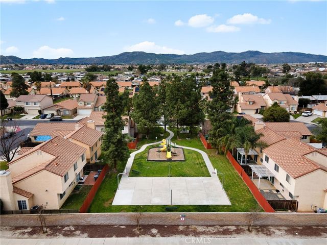 131 Mahogany, San Jacinto, CA 92582