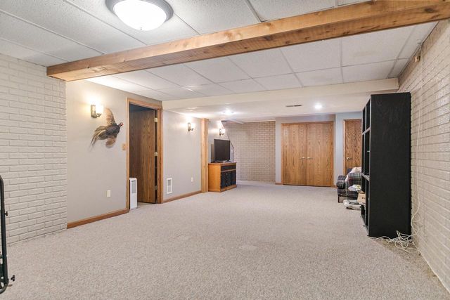 2115 Mount Vernon DRIVE, Waukesha, WI 53186
