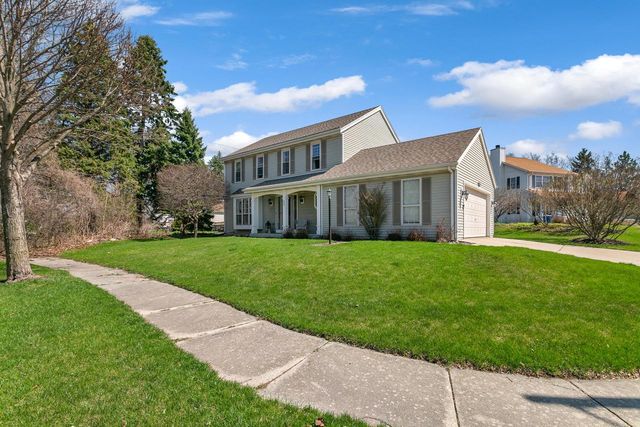 2115 Mount Vernon DRIVE, Waukesha, WI 53186