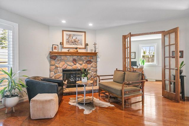 2115 Mount Vernon DRIVE, Waukesha, WI 53186